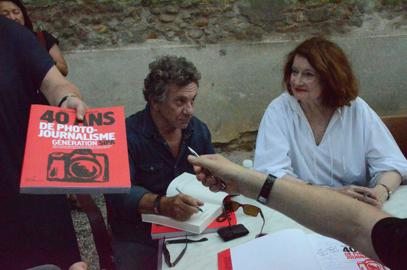  Perpignan septembre 2012, signature du livre à la Poudrière, librairie officielle du festival © Geneviève Delalot